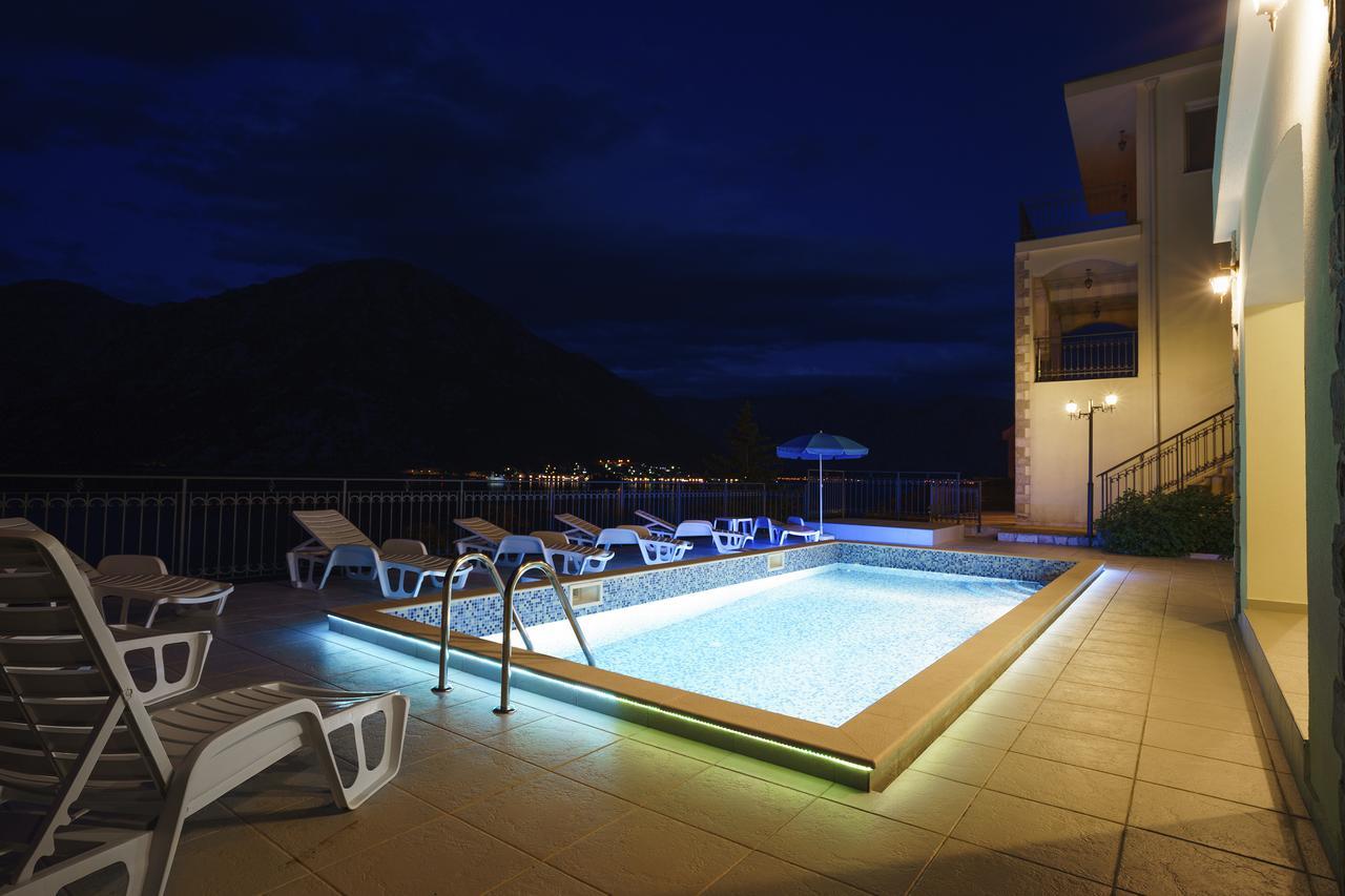 Villa Kosta Donji Morinj Exterior foto